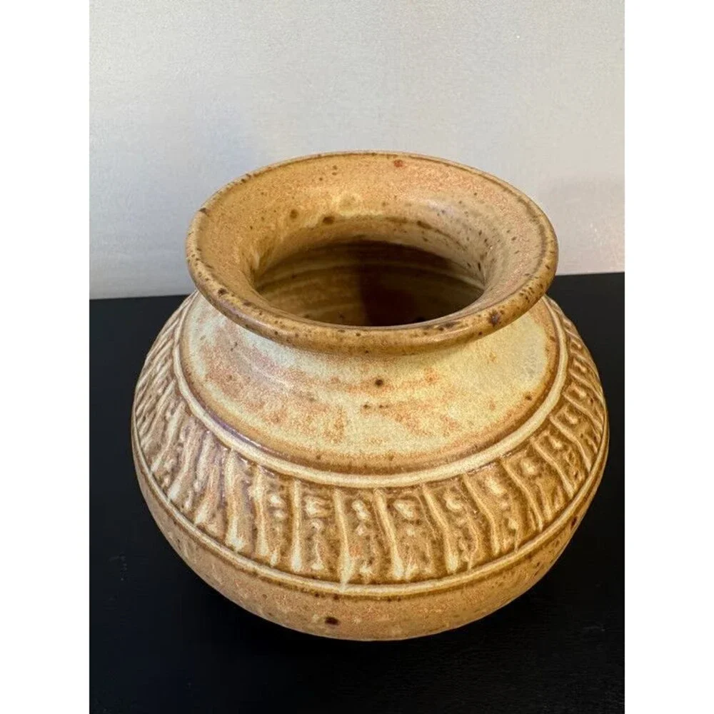 Studio Pottery Squat Vase Carved Band Speckled Ash Glaze Stamped Signed